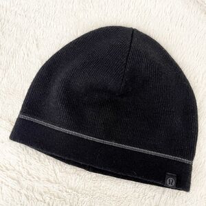 Lululemon Black Merino Wool Beanie Athletic Knit Outerwear Sporty Athleisure